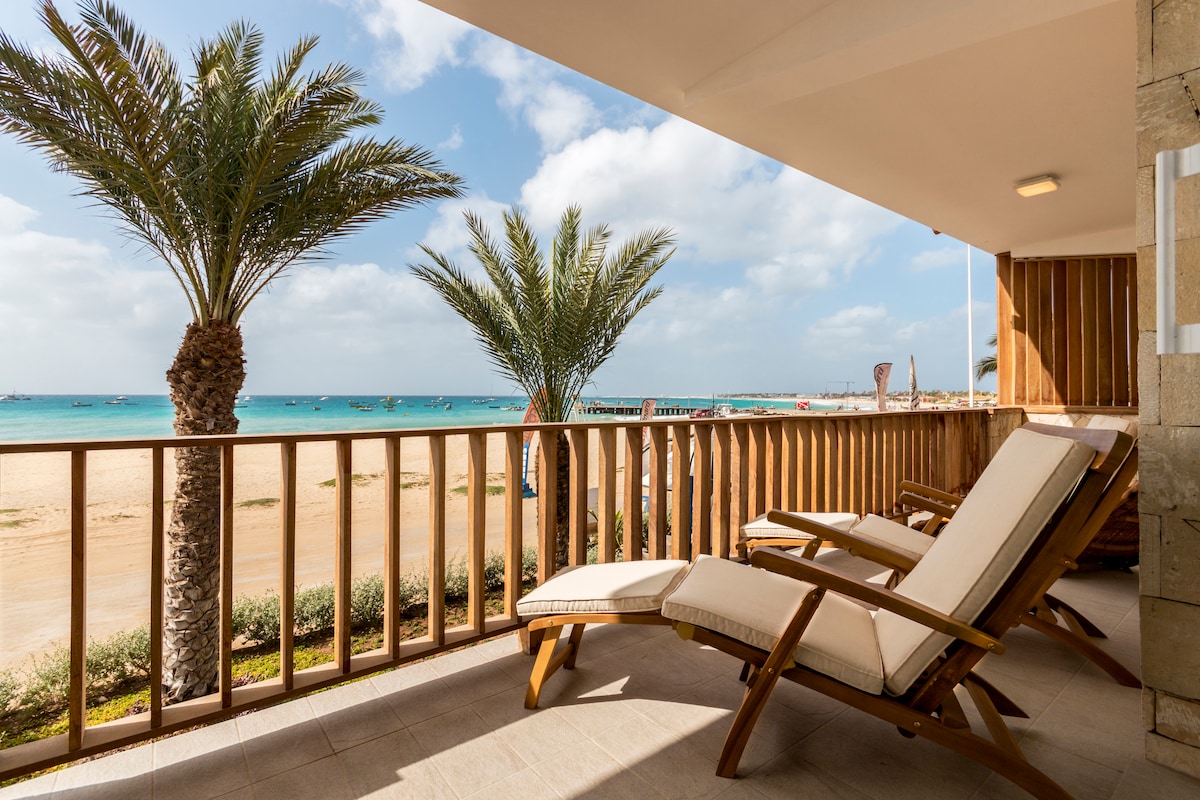 First floor apartment on the beach