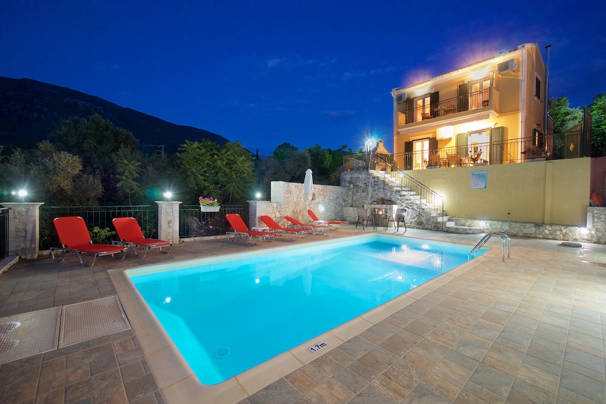 令人惊叹的宁静别墅，配备私人泳池