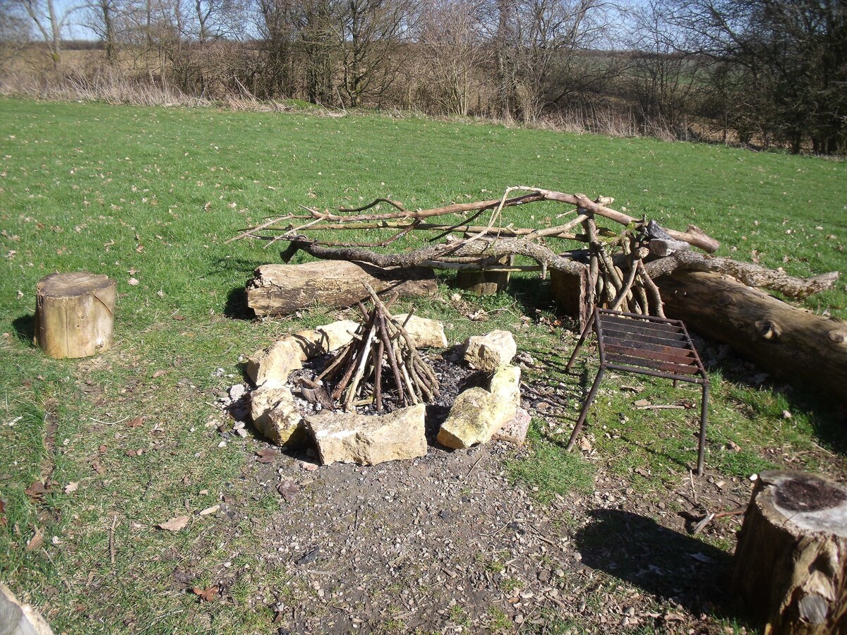 两间牧羊人小屋