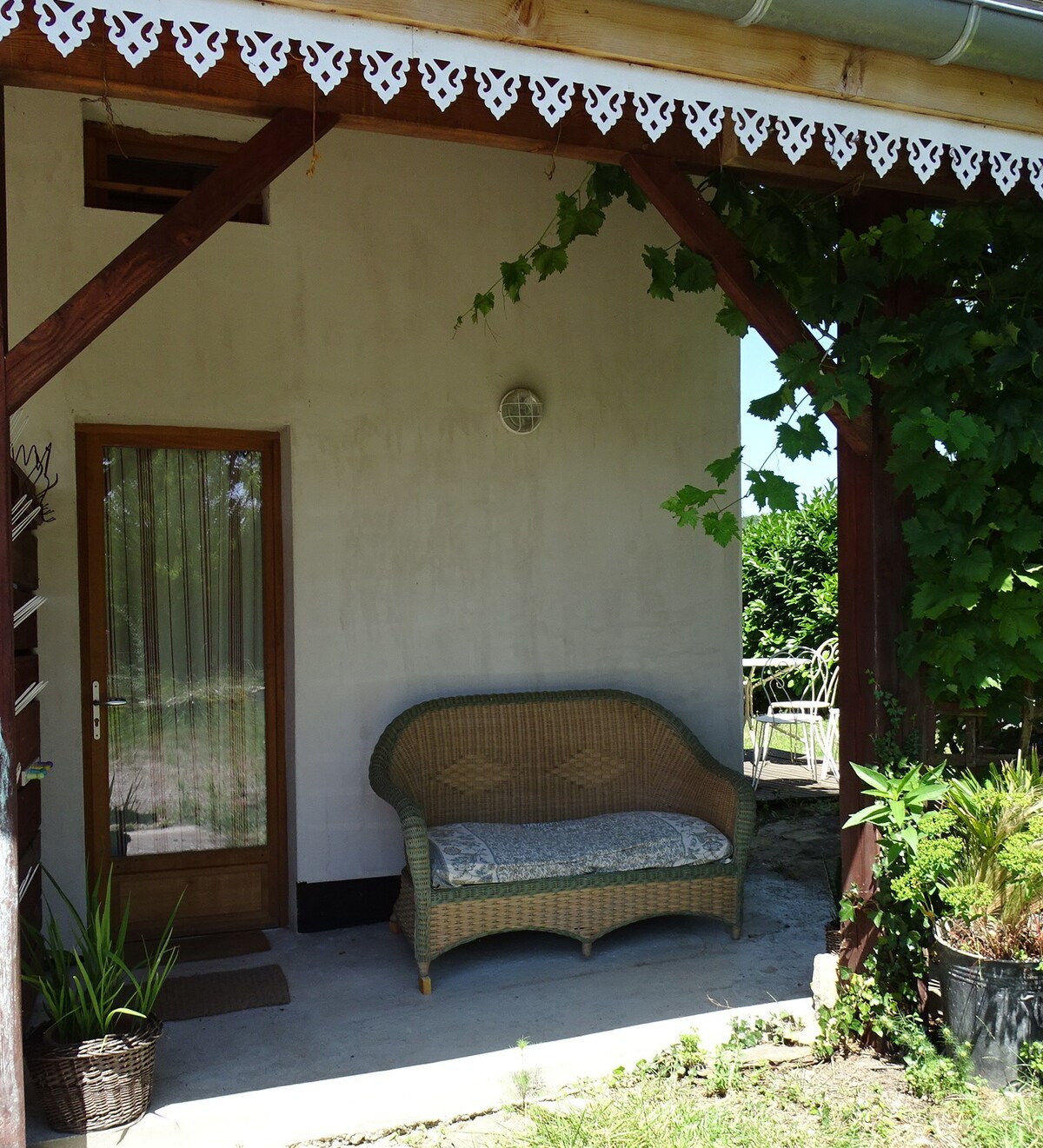 Le Cabanat : gîte avec terrasse et jardin