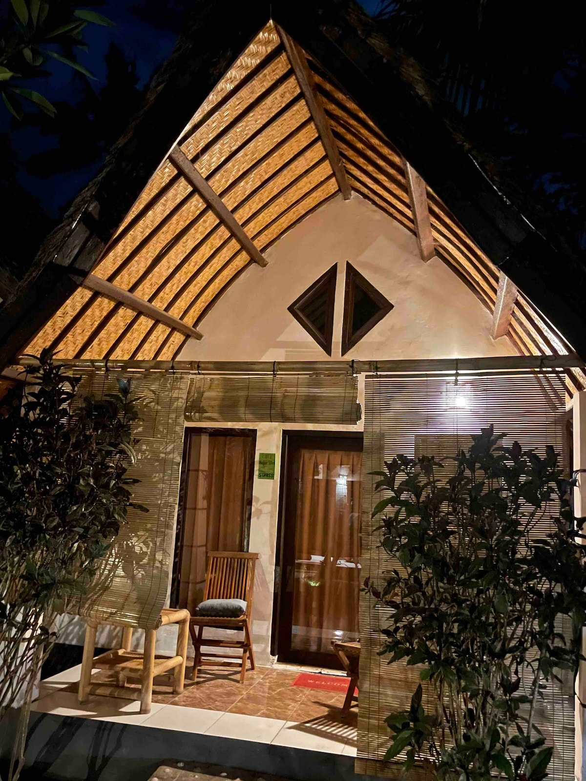 Nelly Homestay, Upper Standard B&B Turtle Point