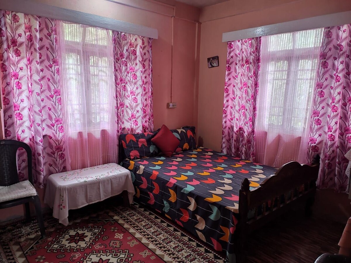 Darjeeling Lamahatta Tashi Delek Cottage Room 2