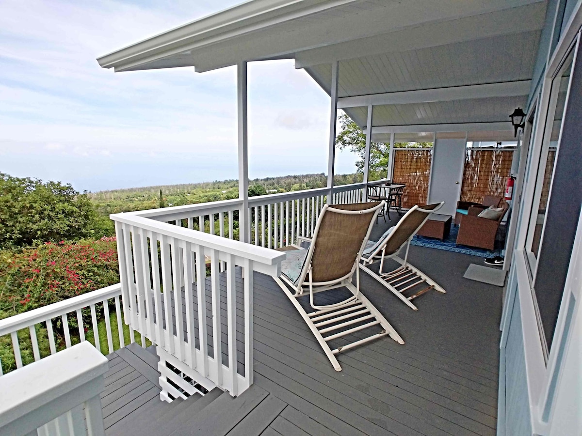 South Kona Farm Cottage with Ocean Views