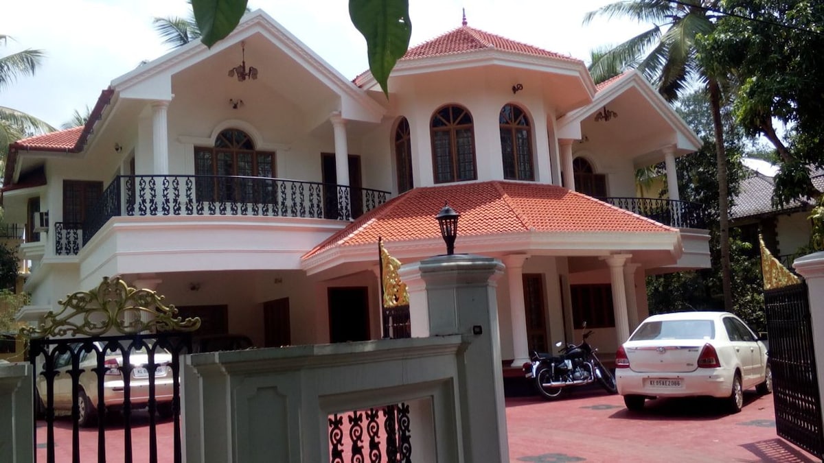 位于Kottayam镇的大型别墅，有6间卧室