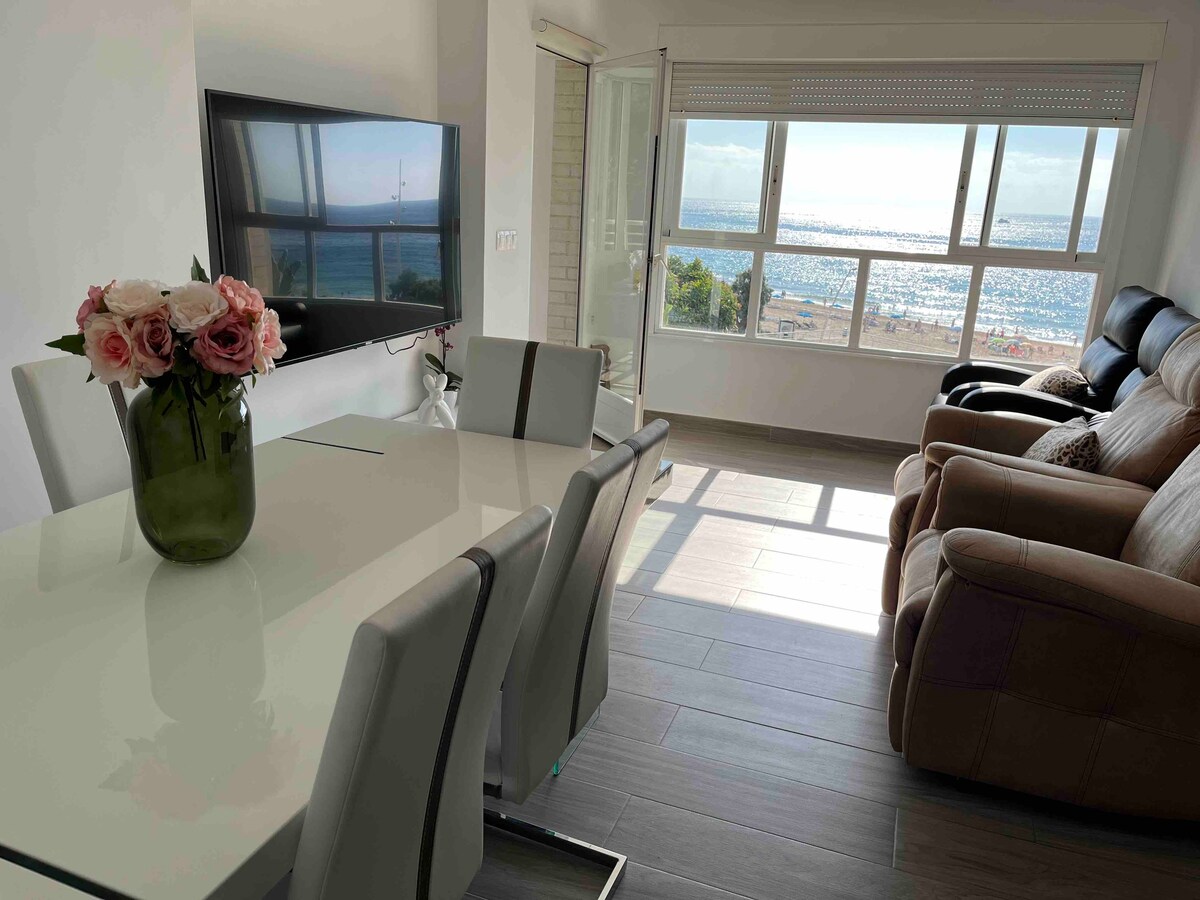 Moderno apartamento olivar en 1a Línea de playa