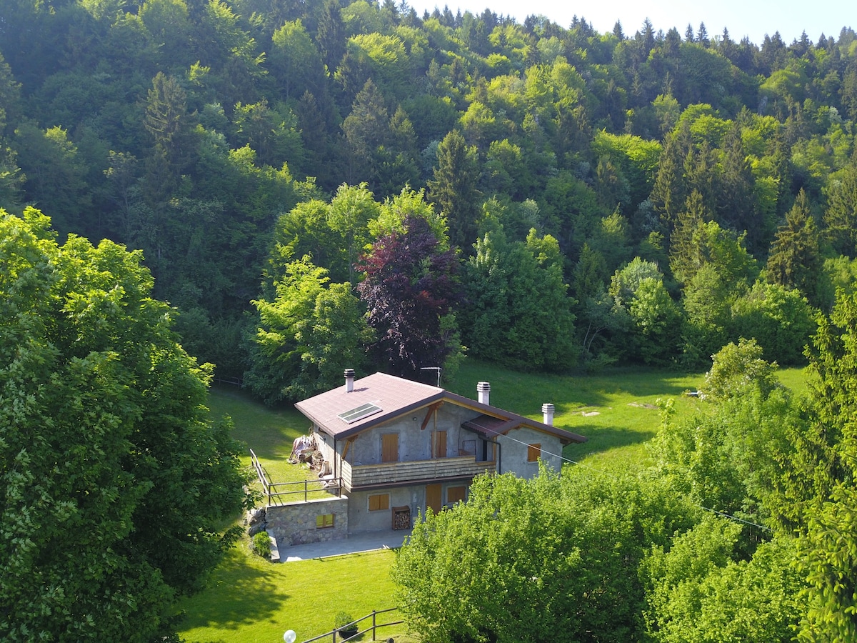 Walk 's House Mountain Lake Iseo Hospitality