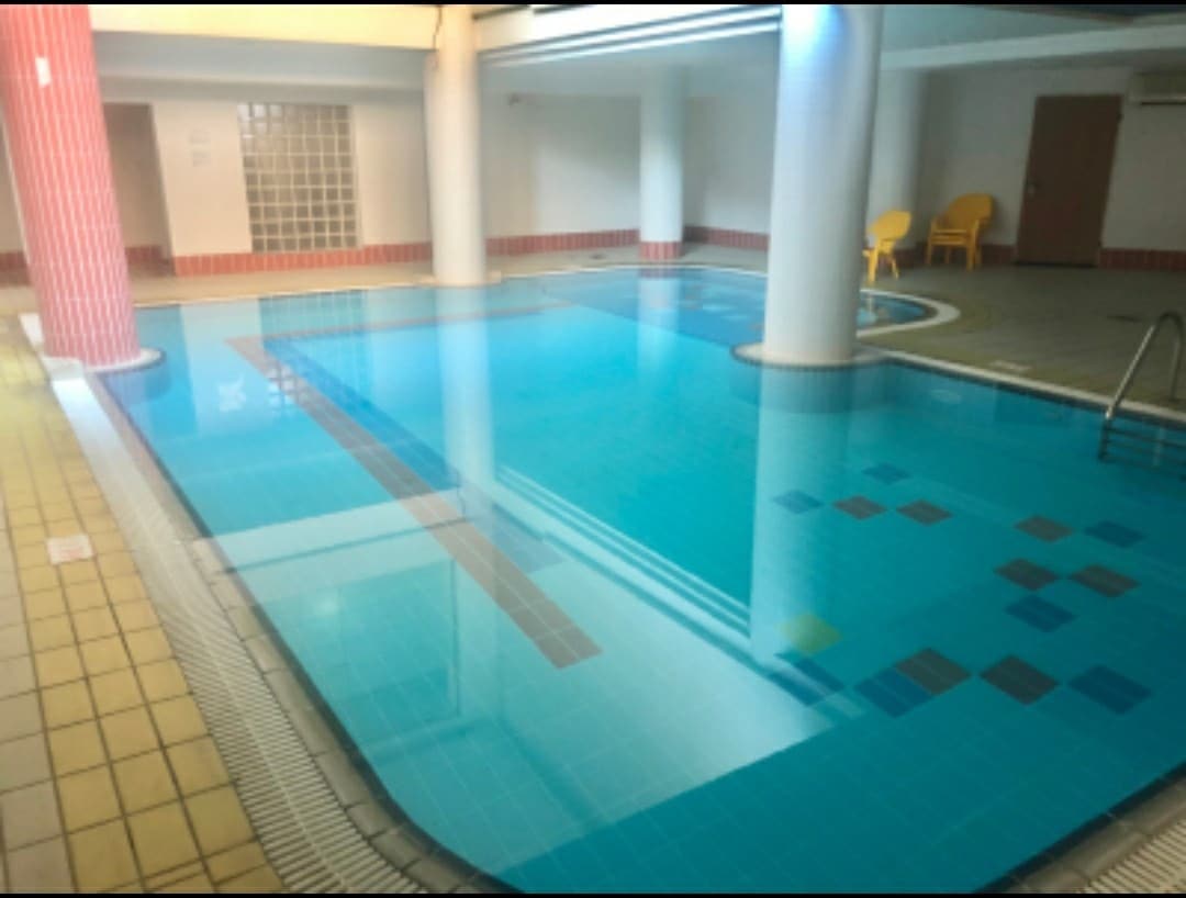 proche kikar , piscine, spacieux et agréable