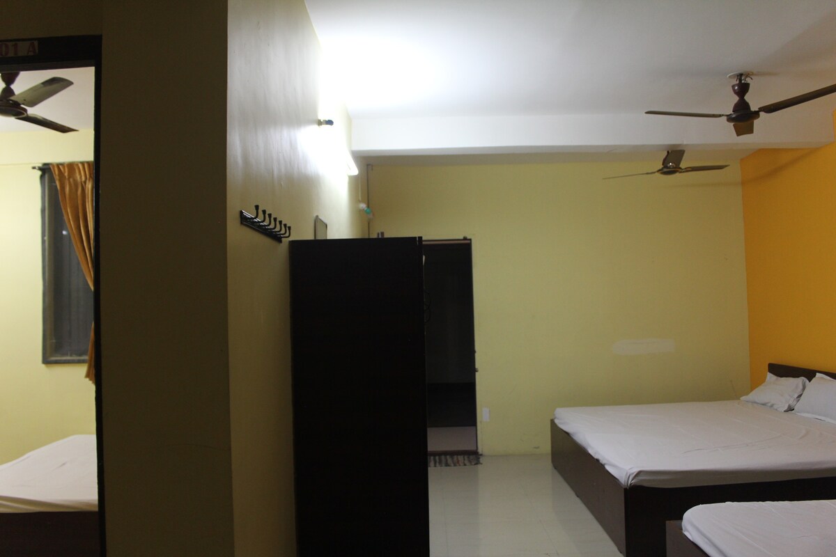 Eight Bed Non AC - Aishvarya Residency