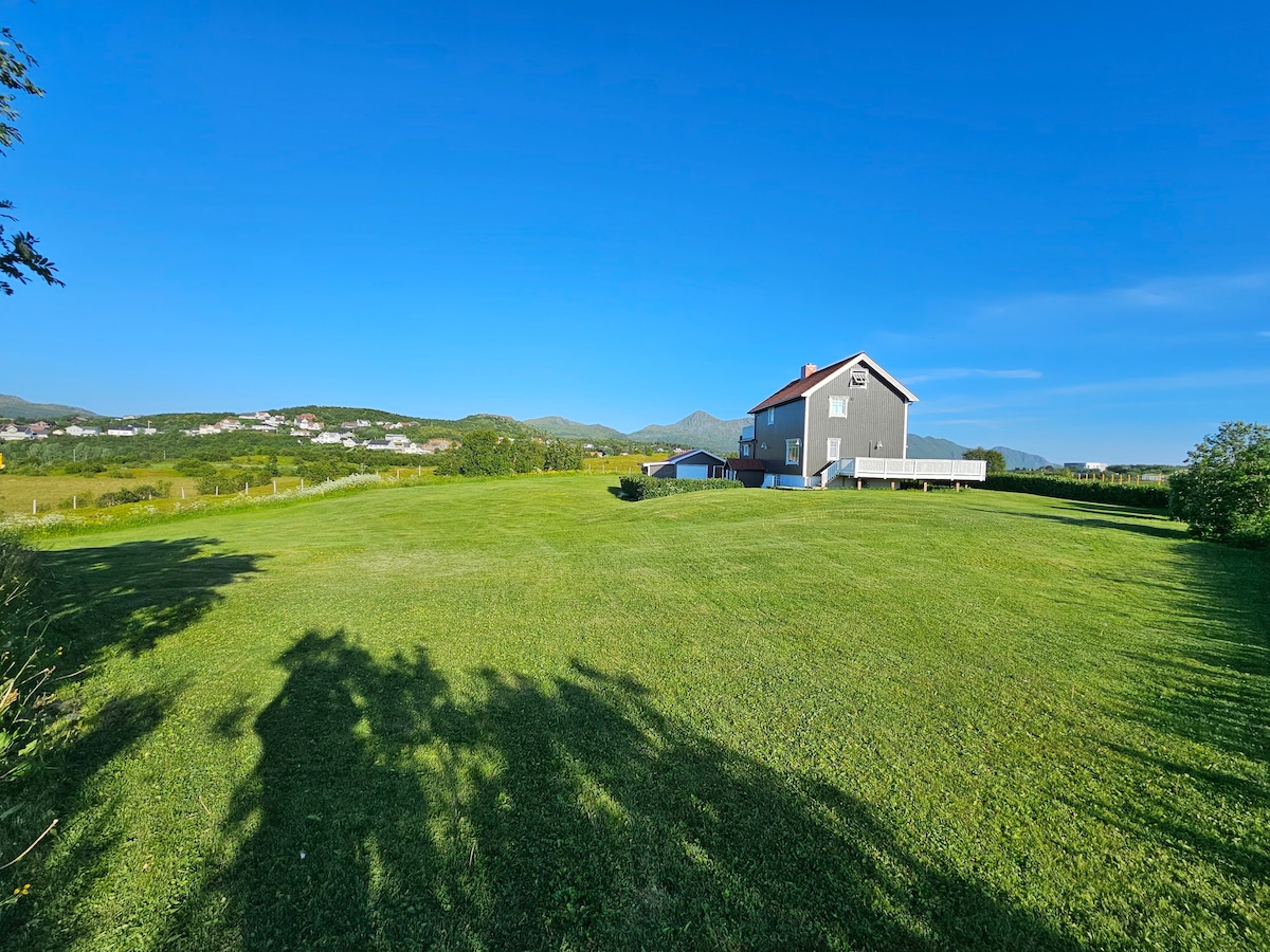 Leilighet midt i Lofoten, ved Leknes Airport