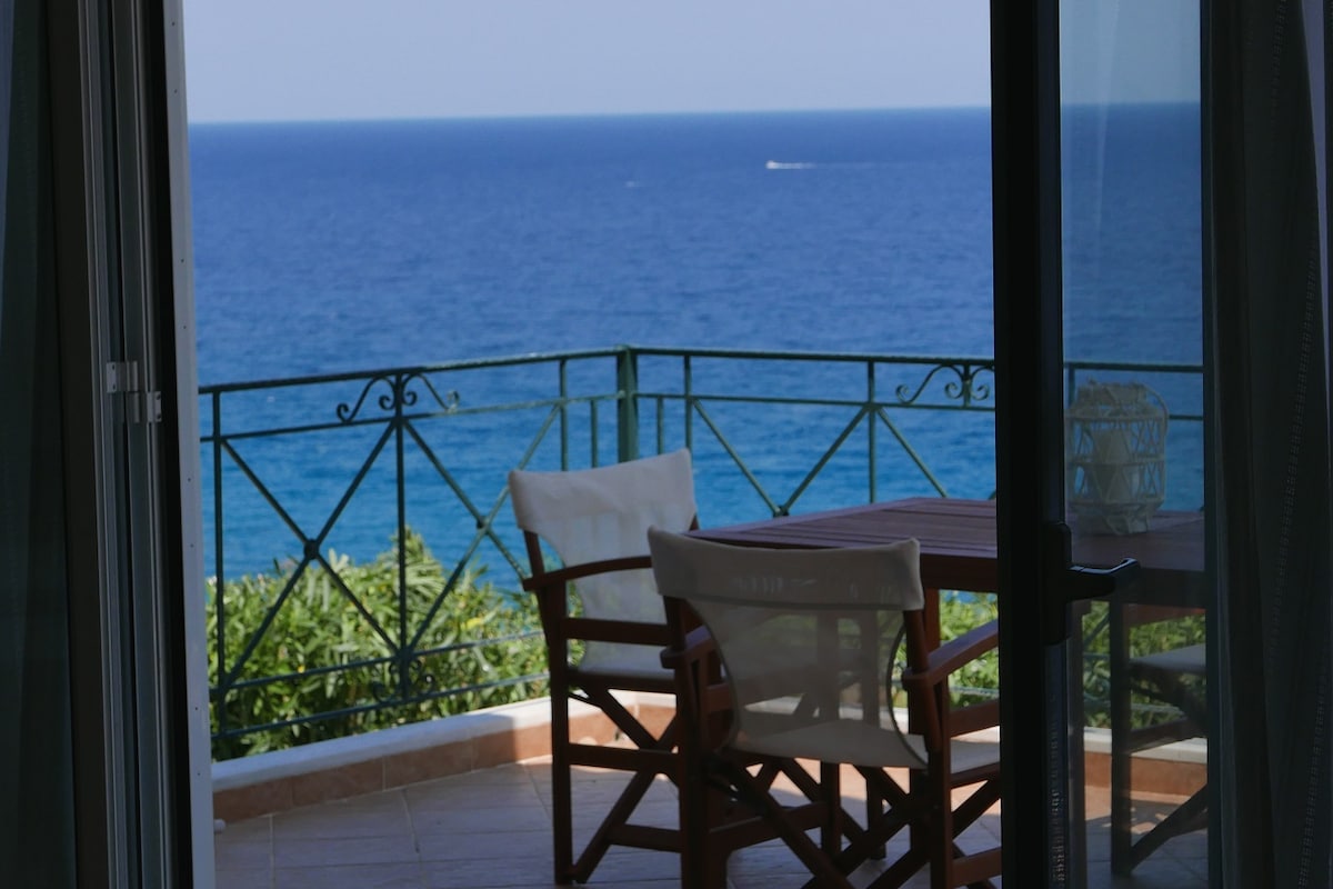埃维娅岛-爱琴海四季海滨别墅