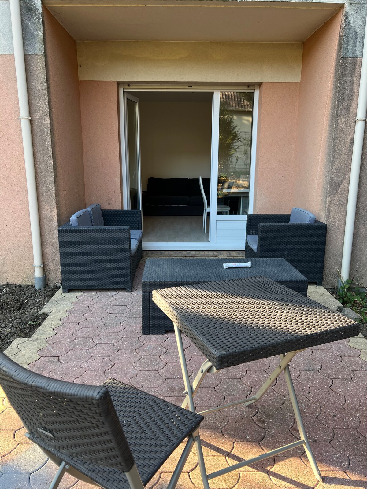 Appartement avec place de parking privé et jardin