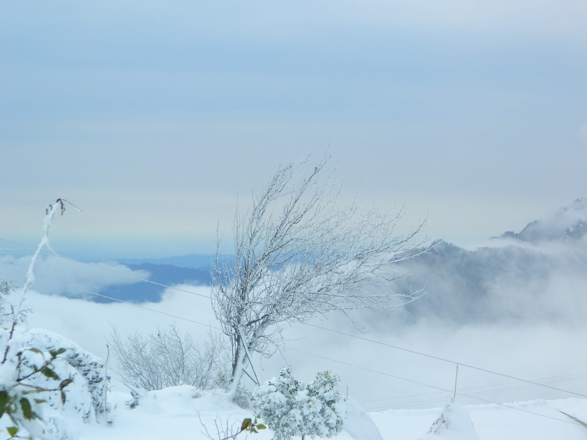 Maakot Hills Camp with Himalayan view