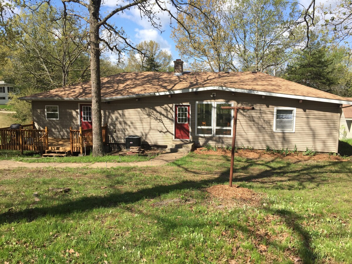 The Lake House at Pomme De Terre