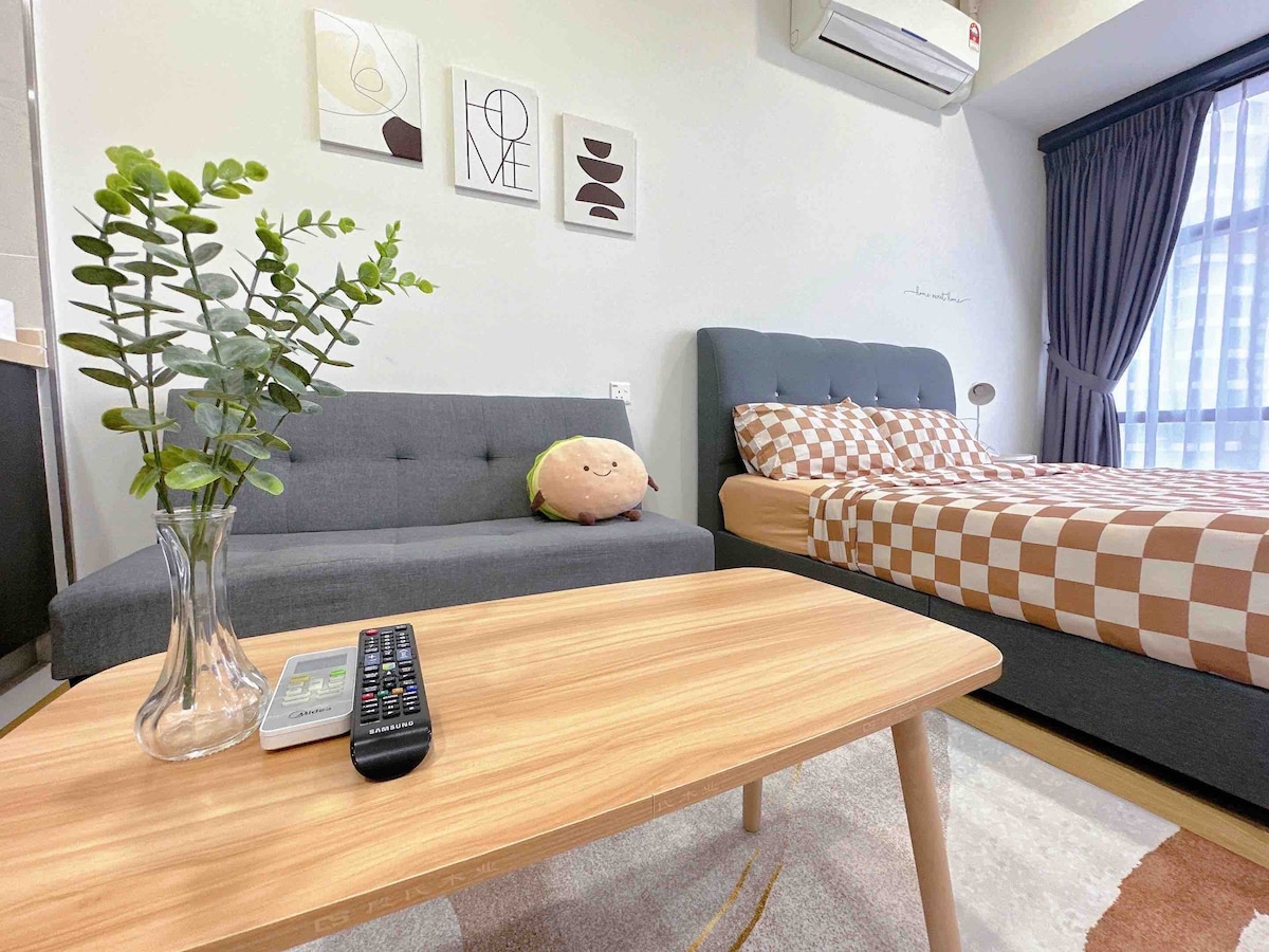 2Pax-CozyStudio Seaview /DangaBay/Jb Town near CIQ