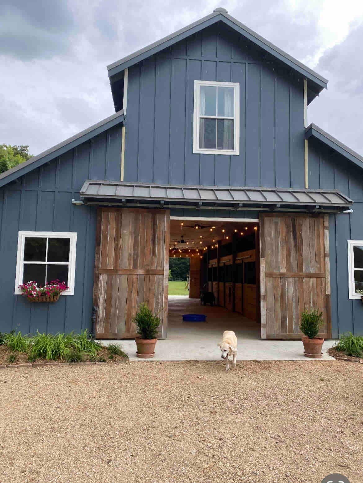 Cozy Barn Apartment