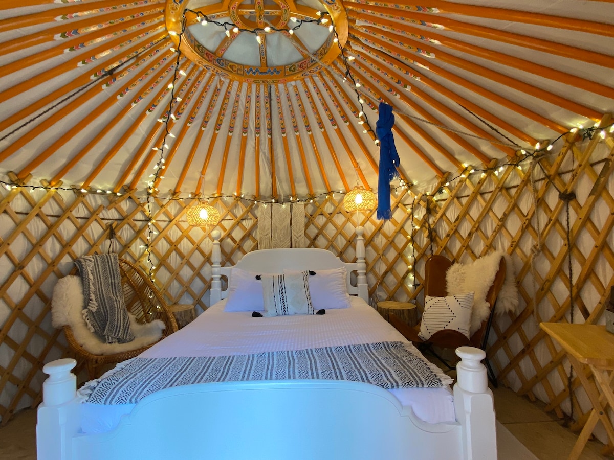 Charming cozy 1-bed yurt in wonderful wine country