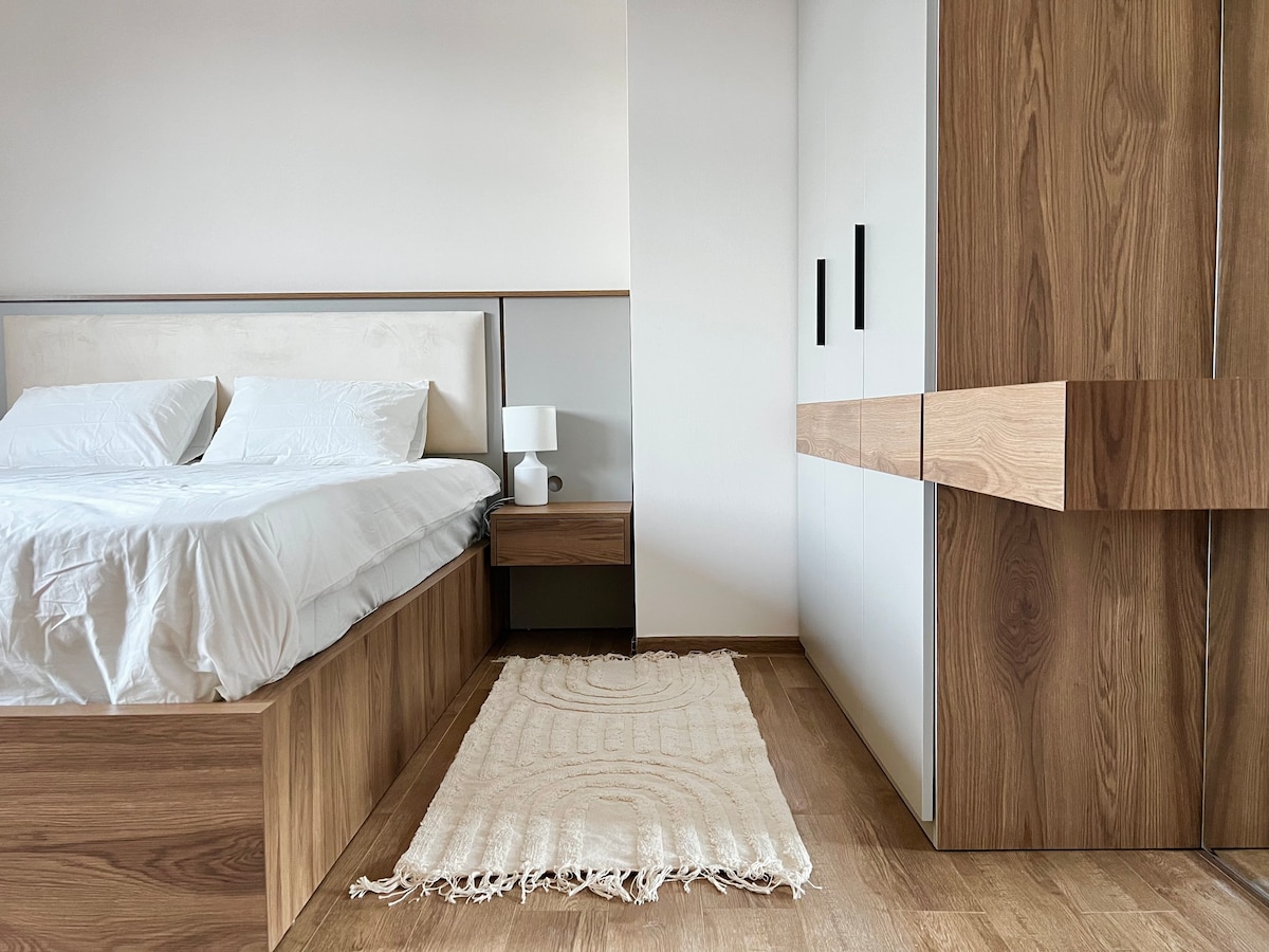 The Minimalist Style 2 Bedroom Apartment