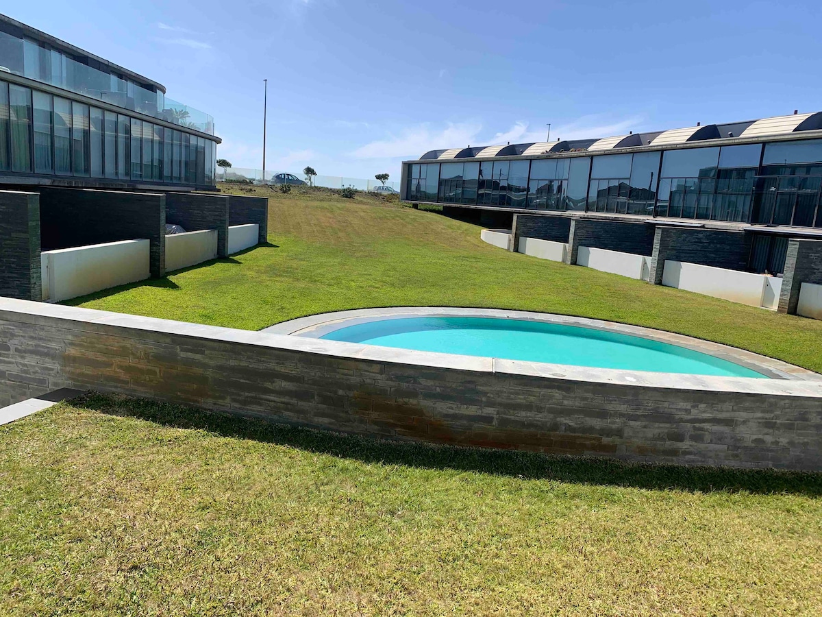 Luxury House with Pool on the Beach- Apúlia