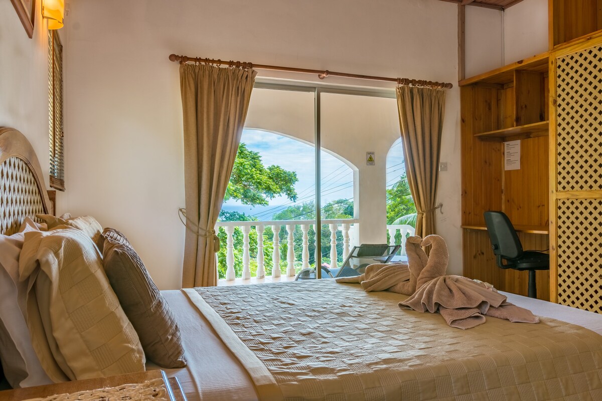 Bougainvillea - Chalets Villea ，靠近海滩