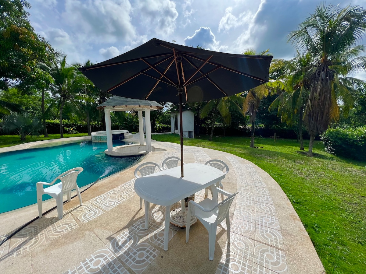 Cabaña Con Piscina Perfecta Para Disfrutar.