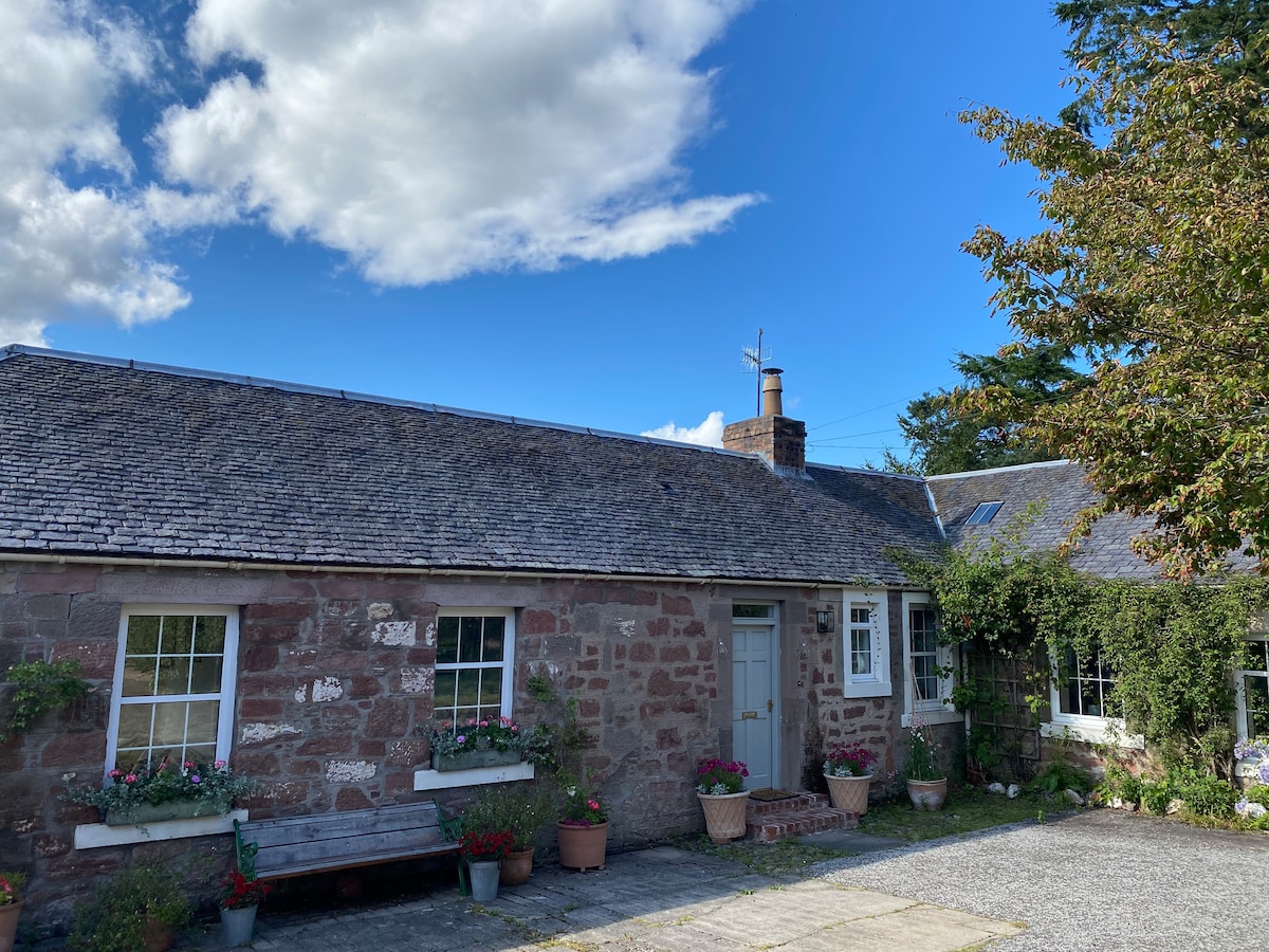 园丁小屋（ Gardeners Cottage ） -珀斯郡（ Perthshire ）的迷人景色