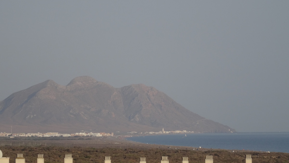 Golf, Sun & Beach, attic in Cabo Gata -WiFi