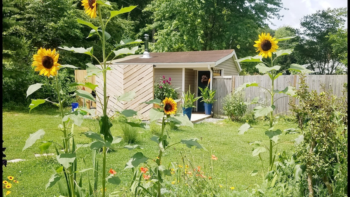 Backyard Garden Tiny Cottage at Oliver Hollar.