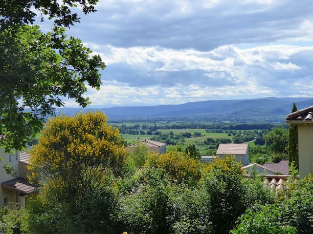 Puy-Saint-Martin的民宿