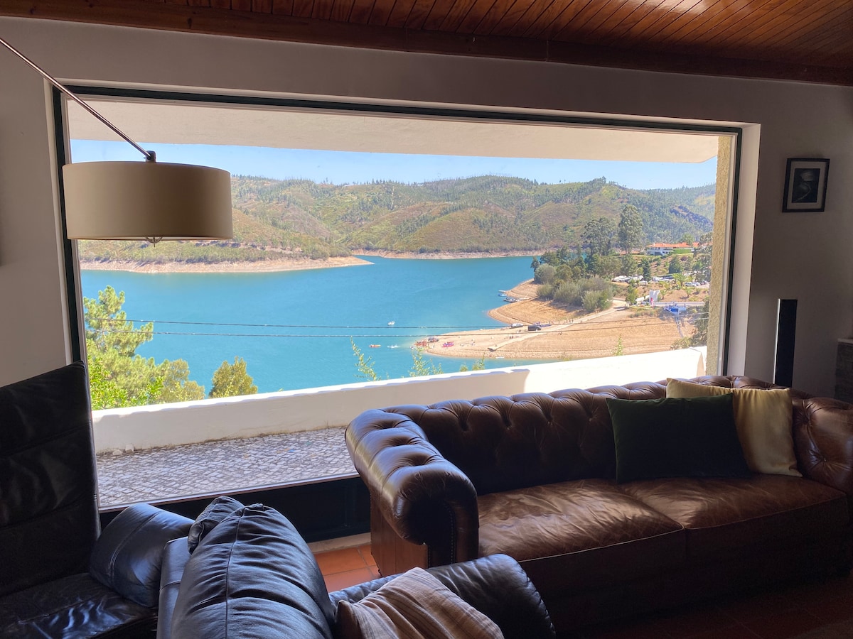 Casa em barragem de castelo de bode  rio Zêzere