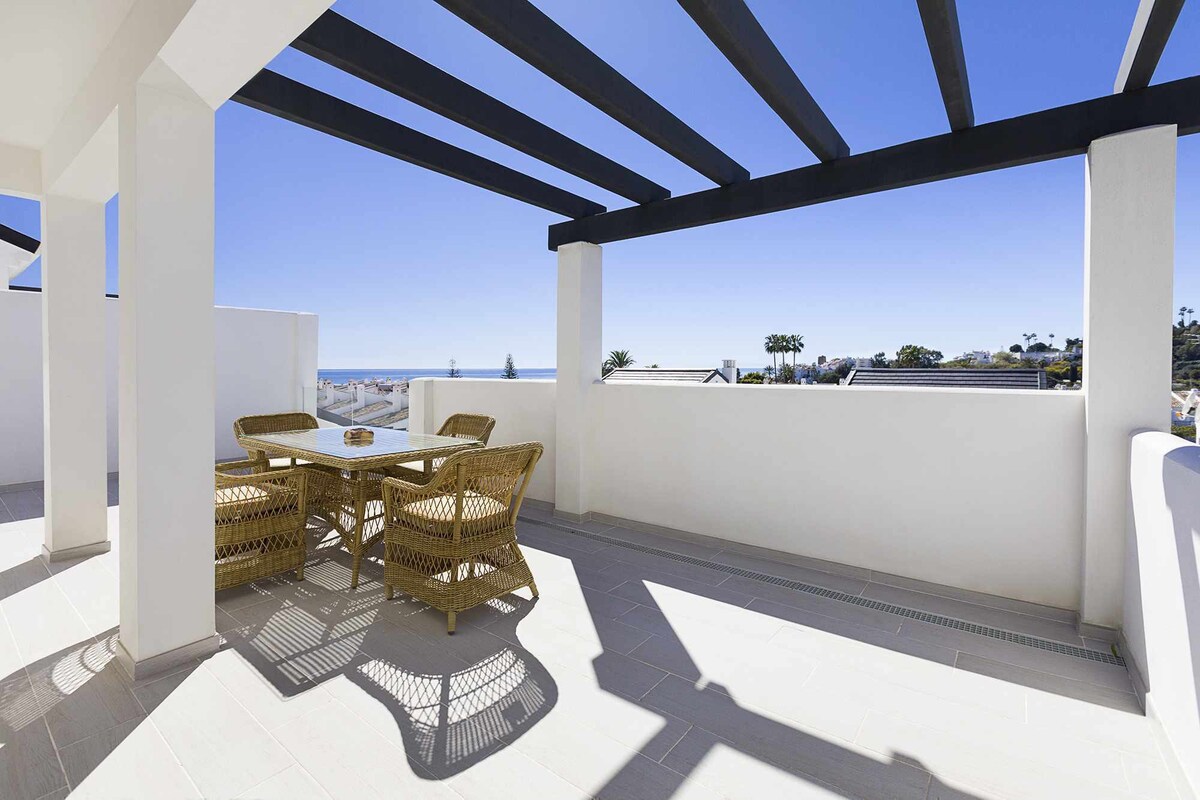 ESTEPONA SUNSETS- BRAND NEW MODERN 3BR APARTMENT