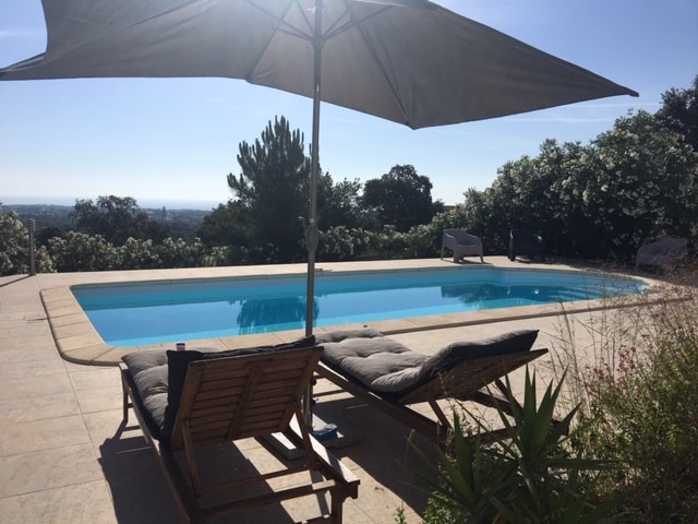 1/2 villa vue mer, Solenzara, piscine jardin privé