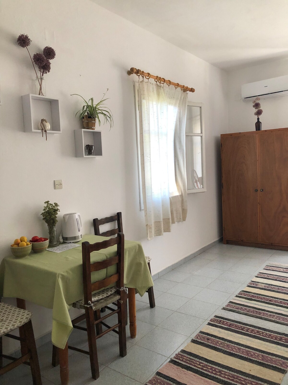 Stamoulis Apartments Room 3