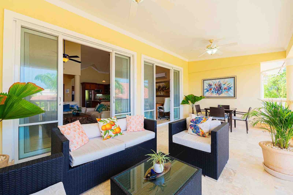 Luxury Beach Condo with Beach View Hispanola Beach