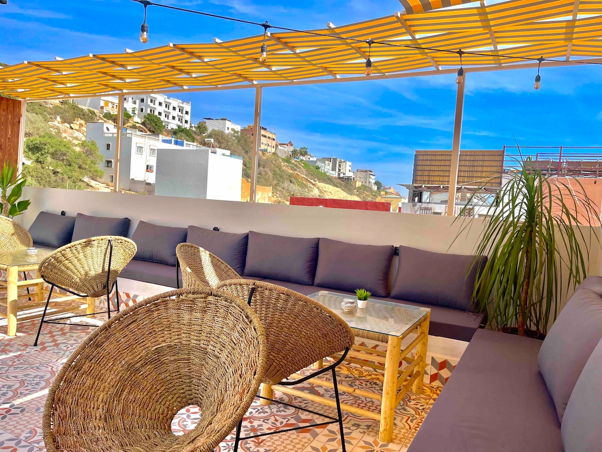 A2 Apartment with amazing Terrace View for yogis