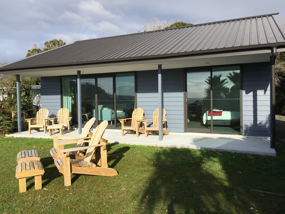 Seaside Cottage, Paparoa Park Motel