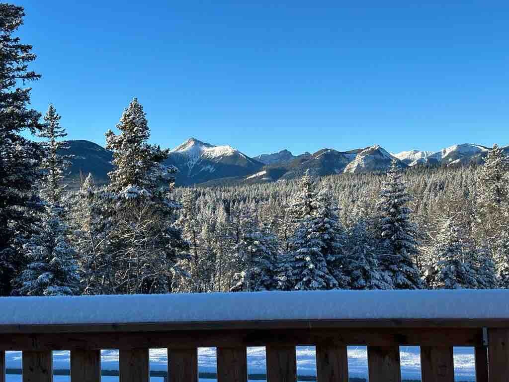 Wild Eden Cabin