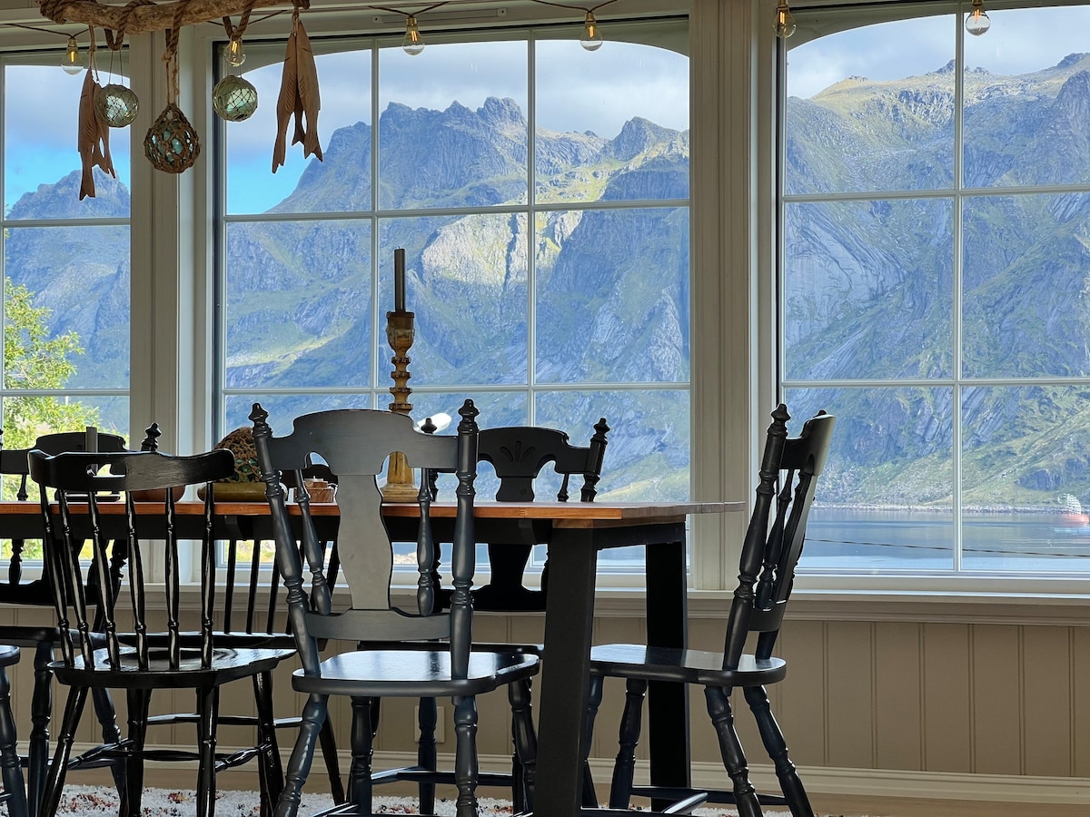 Sundet Lofoten -山景和海景