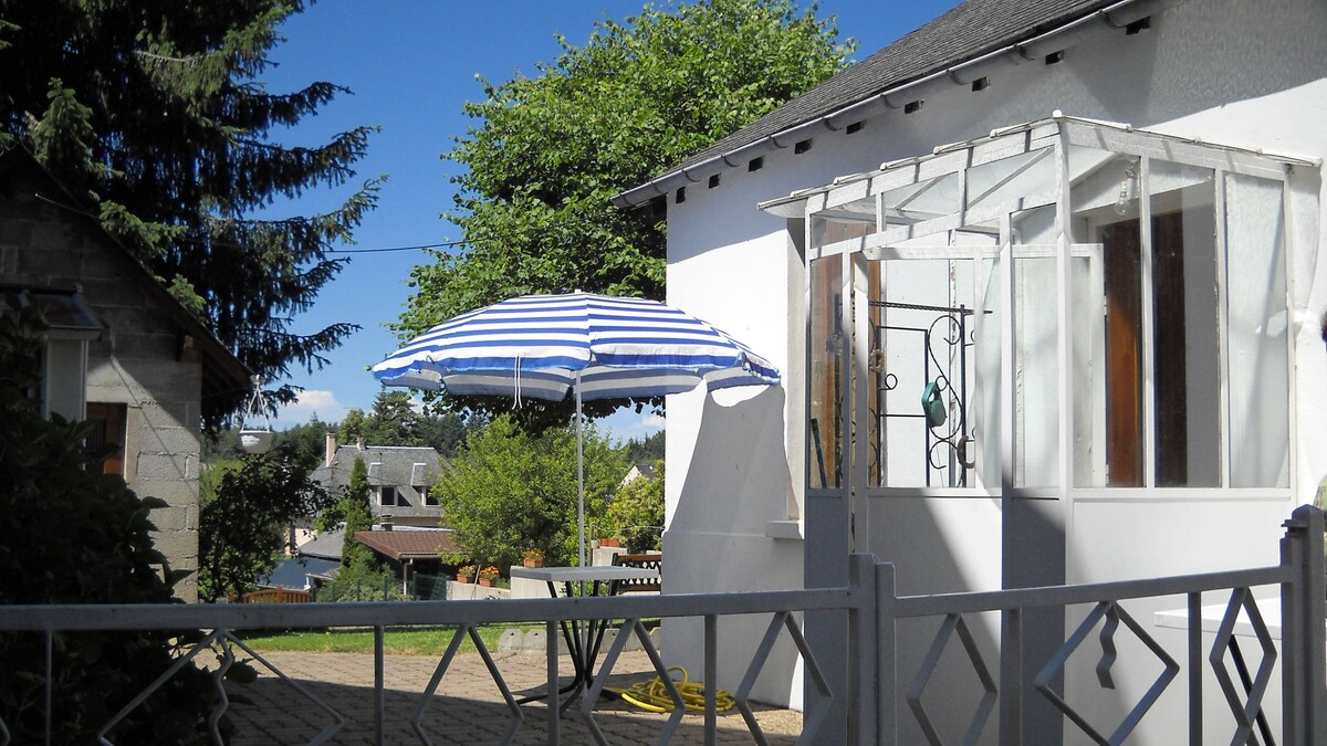 Maison de vacances a Neuvic en Corrèze