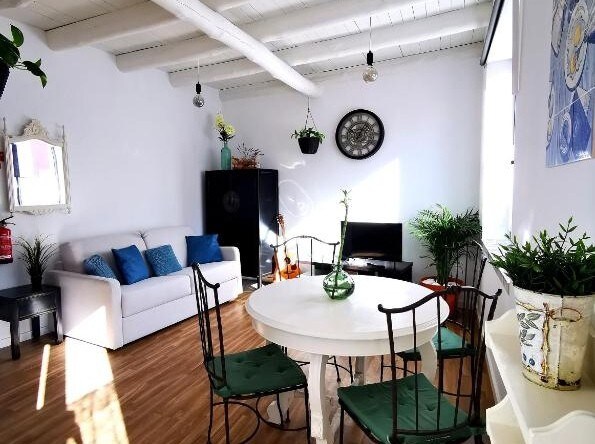 Vida à Portuguesa, Amêndoa.
Charming apartment.