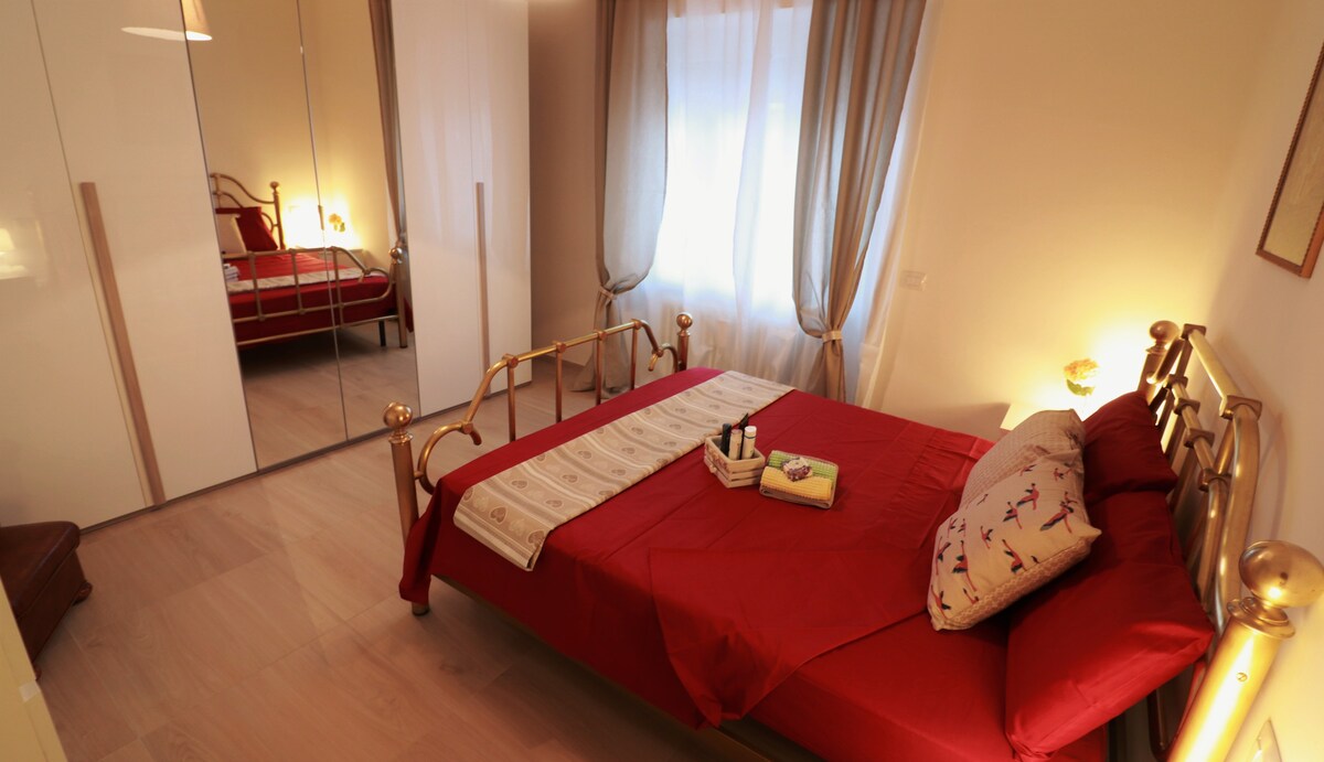 位于阿斯科利皮切诺（ Ascoli Piceno ）市中心的舒适公寓