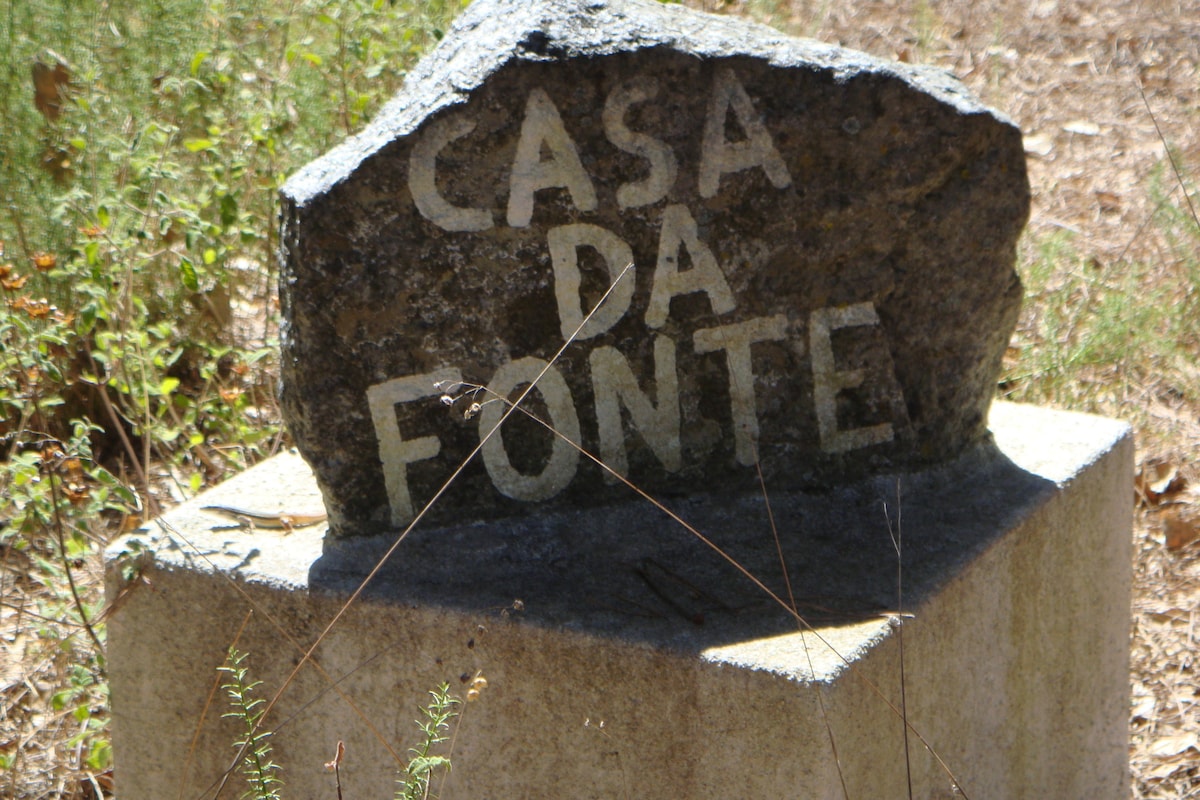 CASA DA Fonte ，来自蒙特多斯阿尔涅罗斯。