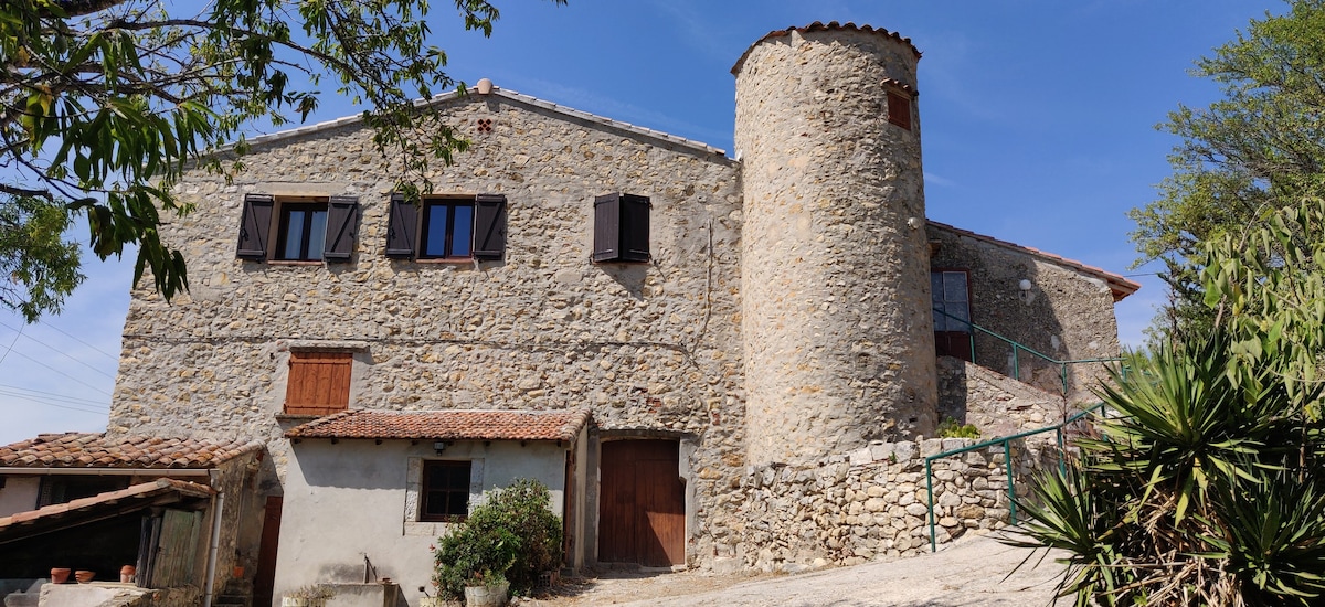位于Sanary和Bandol之间的Bastide Provençale