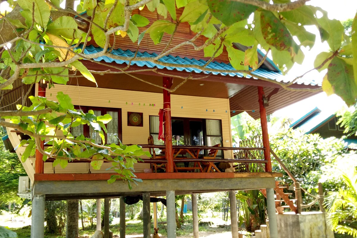 木屋2间卧室， Chaloklam海滩。