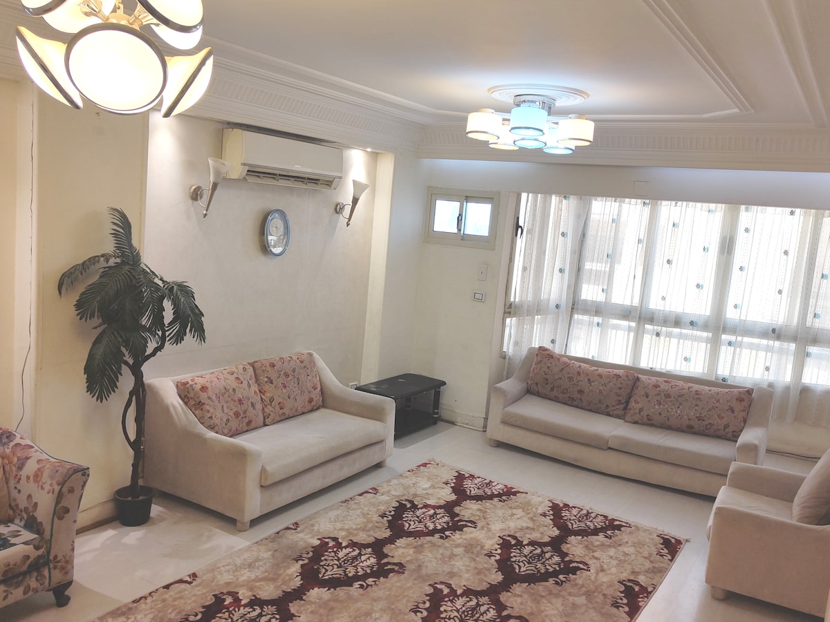 Lovely 2bdrom Furnished entire aprtmnt JUST4U
155m