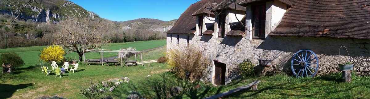 La Flèche Bleue ，共用自然小屋