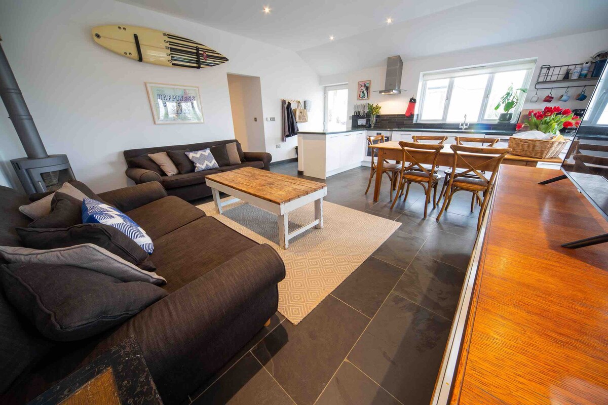 Bright and modern 3 bed Polzeath house