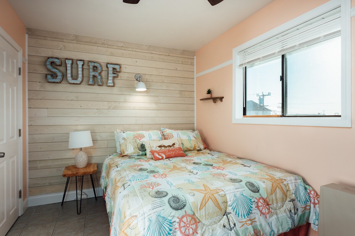 Surfers' Paradise| 2 BD| Heart of HB| Sleeps 5