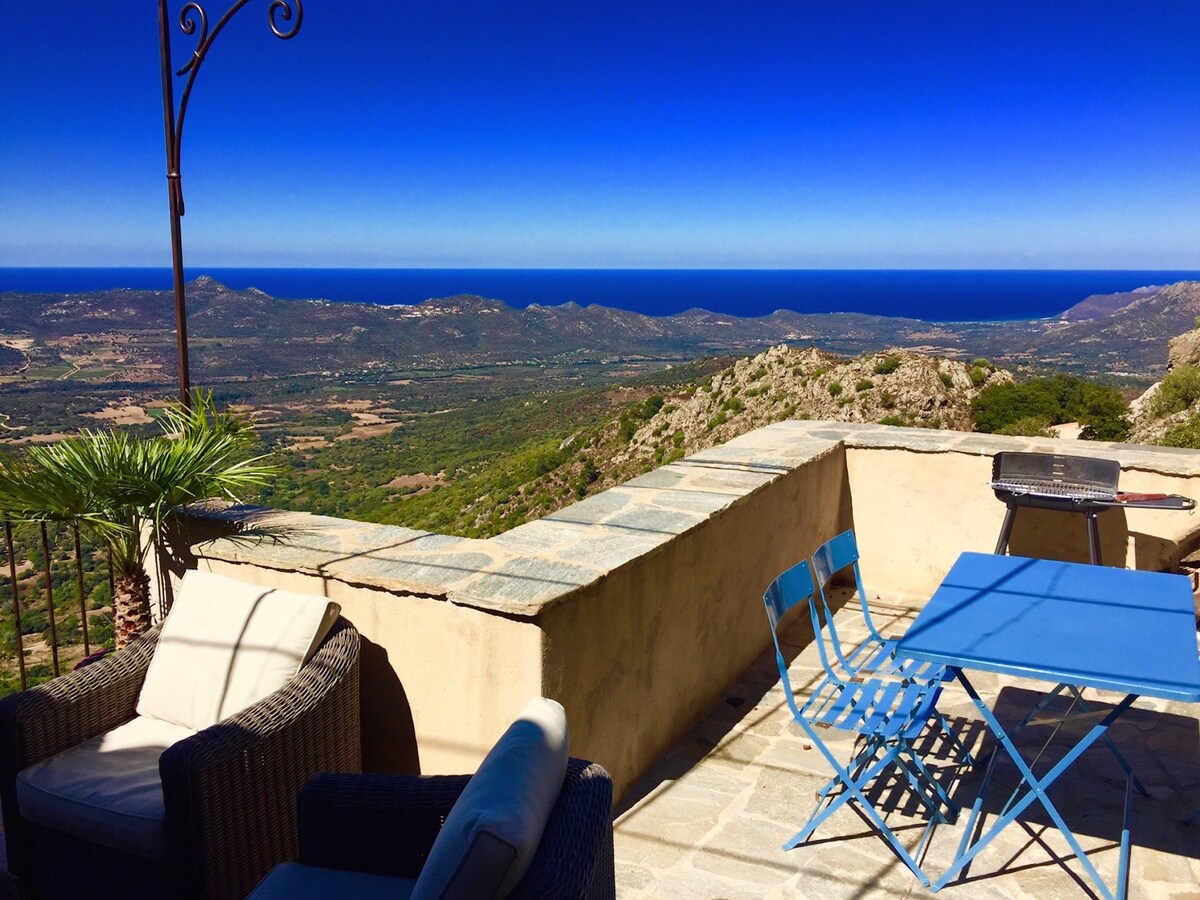 MAISON DE VILLAGE VUE MER PANORAMIQUE