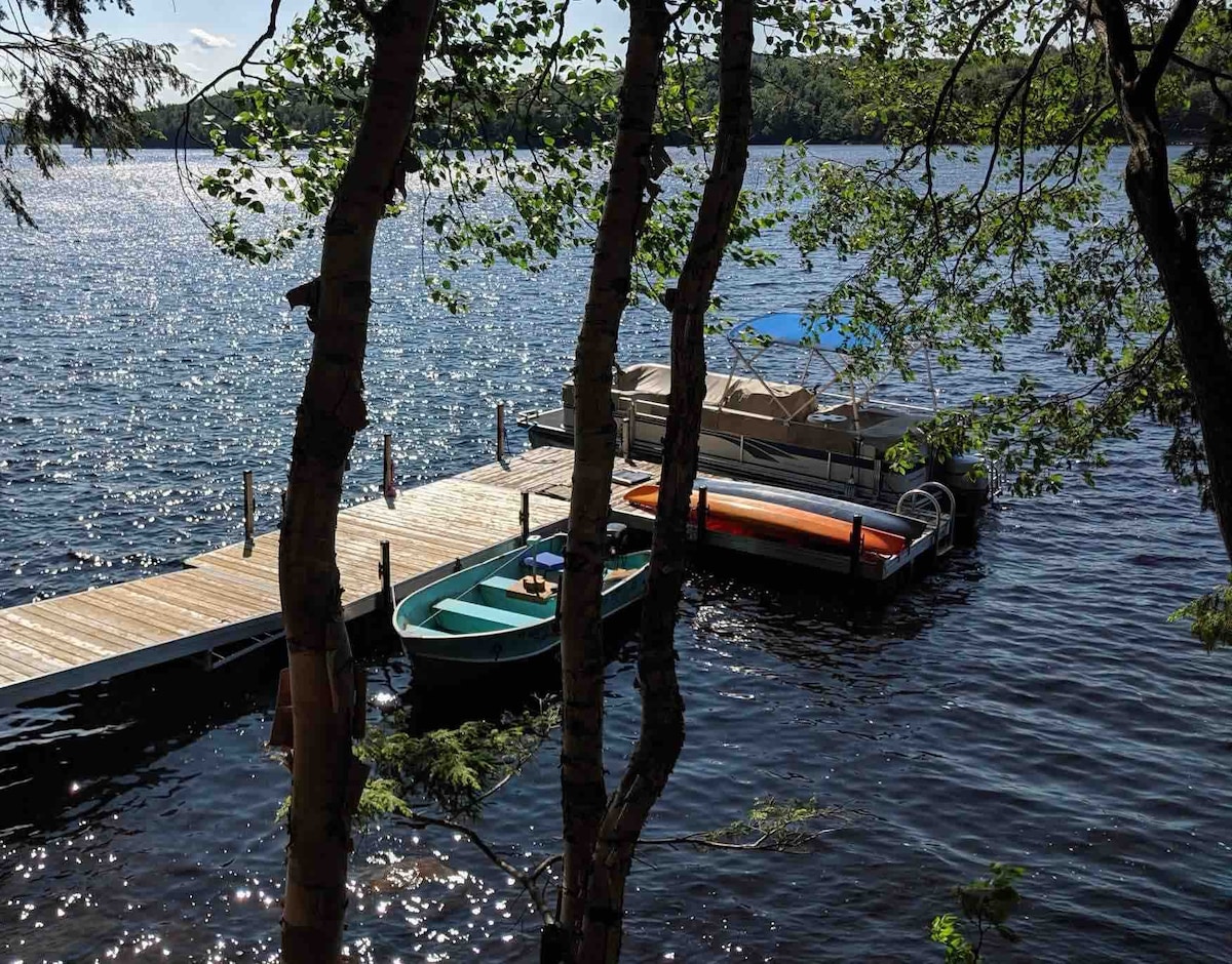 Pine Shadows - Adirondack Hideaway