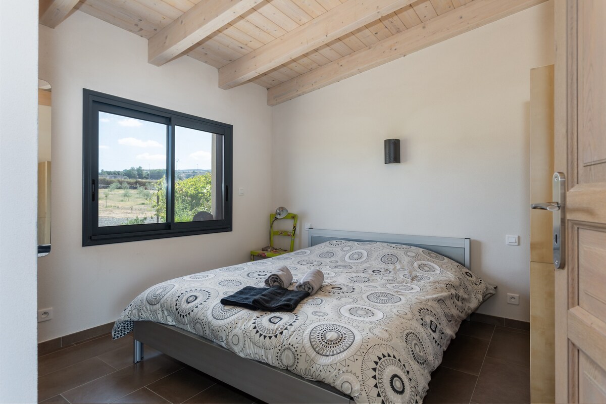 La casa nell'oliveto -Love escape- ( I.U.N R4970)